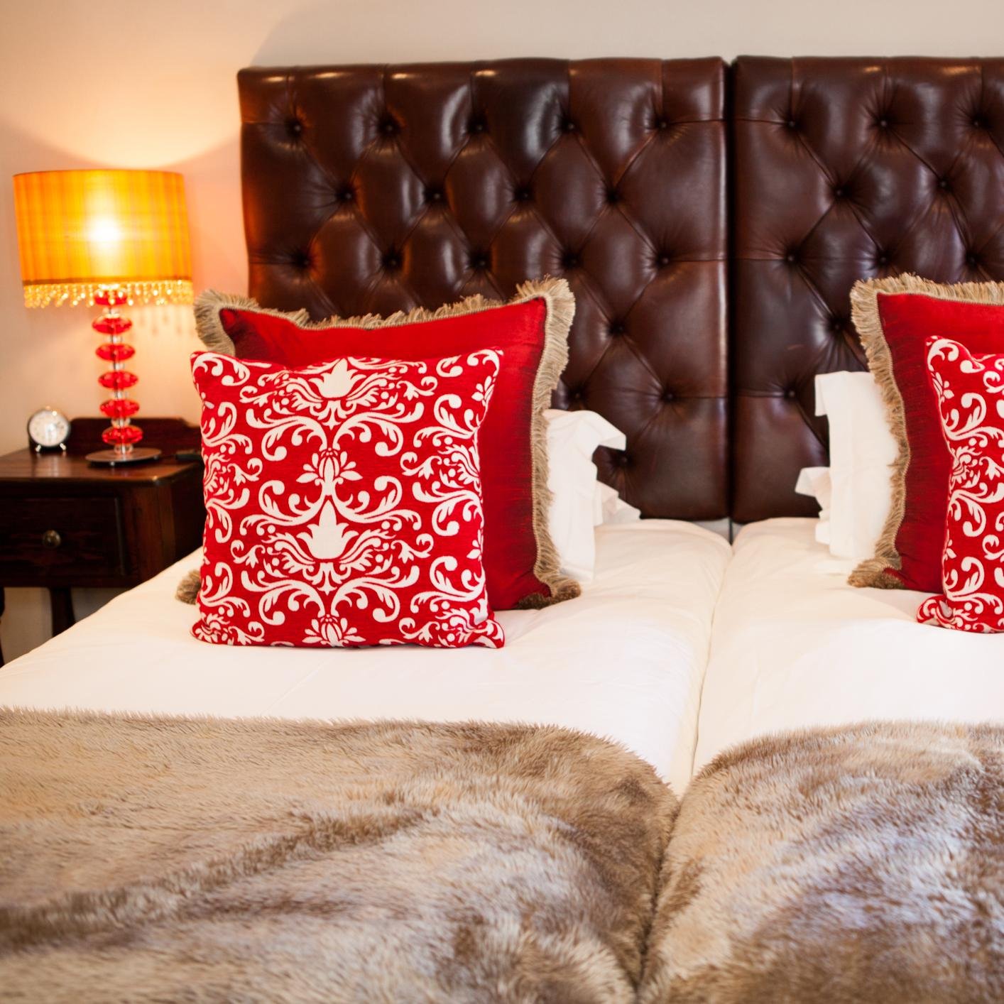 The Guesthouse has 20 Luxury Bedrooms boasting lush garden views, open balconies and private access. Superb Wedding & Conference facilities are also offered.