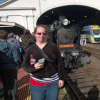 Dr Elizabeth Read (@libbymayread) 's Twitter Profile
