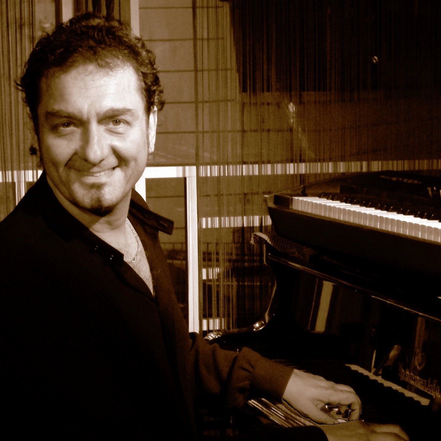 Jazz Pianist in Hong Kong
