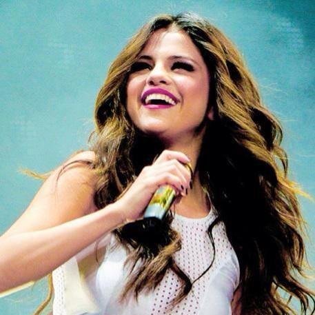 Aye,
I'm a belieber&Selenator girl.Ilove my beliebers and selenators.
Guyz I love you.Swag.