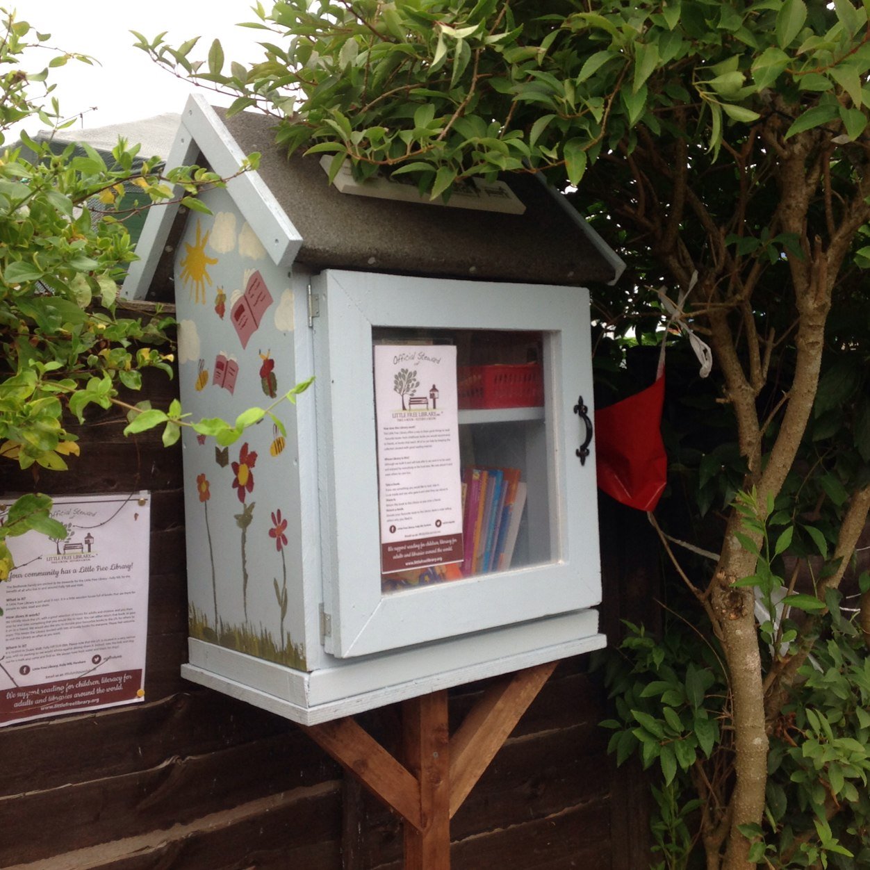 LFLFollyHill's profile picture. Little Free Library no.14790 located in Folly Hill, Farnham, Surrey UK. Please come and visit us. Take a book....Return a book