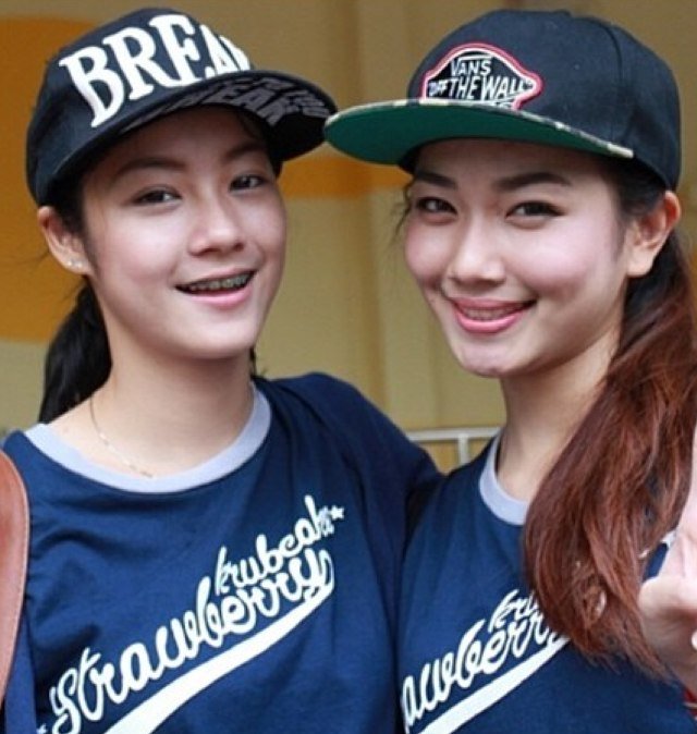 Strawberry Krubcake. Welcome Emi Fukukawa. Tan Narumon. Thx Follow รักมิตาลน้า #emi #tan ❥นิคเอมิ ❥โซ่ตาล #ETC [คู่ซี้ @darlingforfans]