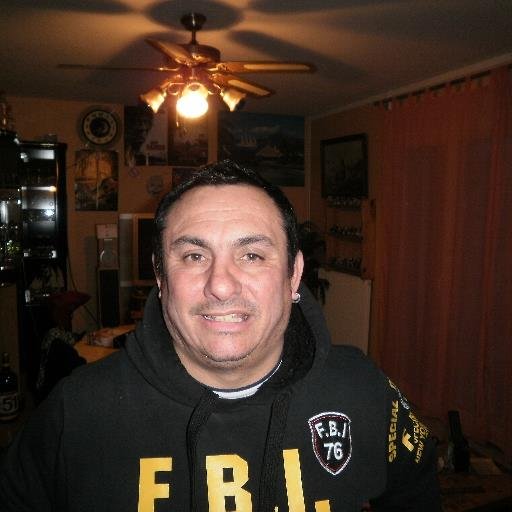 logemloiret's profile picture. 