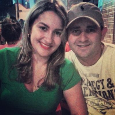 Geminiana de personalidade forte, filha de Dona Galega, esposa de Gustavo Almeida, estudante de Administração.