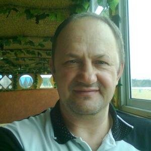 С теми кто понимает Русский мир.