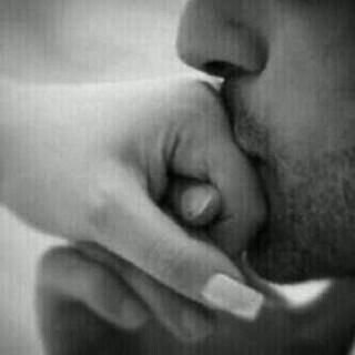 احببتك حتى لمحوك في عيني و سمعوك في ضحكتي احببتك حتى صار بعضك اغلبي ...