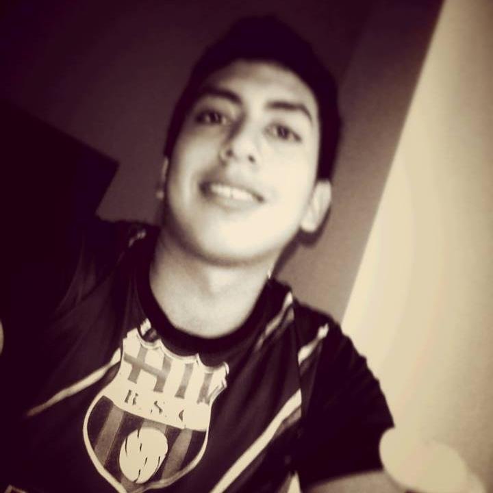 Viviendo siempre todos los dias al maximo.. yiaaahhhh whatsapp 0979407987 Pin: 29383a28
