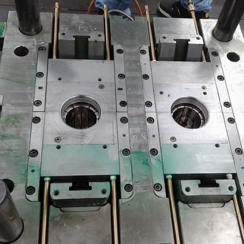 plastic molding & Tooling Maker in China, contact with me :kelly.zhang@amsl-tooling.com
