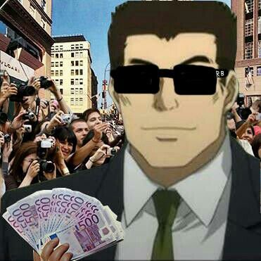EL EXTRA CON MÁS SWAG. TRABAJANDO 24 HORAS AL DÍA EN CASOS QUE NUNCA LE DARÁN A MATSUDA (?).