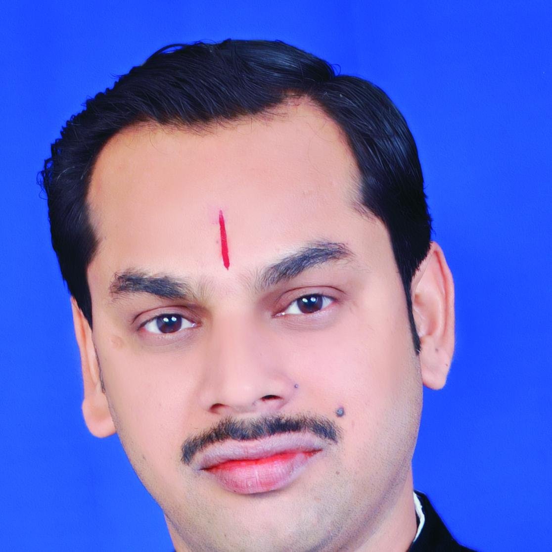 आचार्य याज्ञवल्क्य
 वराह मिहिर ज्योतिष चक्र चूडामणि
संरक्षक सदस्य :ज्योतिष विज्ञान परिषद,वाराणसी व पूर्व प्रशासन शासन

Astrology services without Birth Time