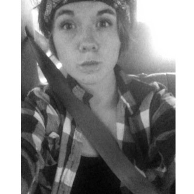 I enjoy bands books movies| I go to a shit highschool | @Rileyb45 | 1/12 @JacobWhitesides | Fancy yet bitchy