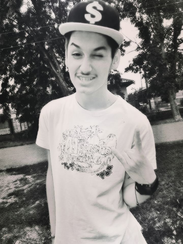 I'M bOYBELIBER :) PROBELM ?