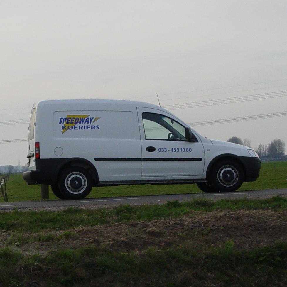 Koeriersdiensten. Spoed zendingen, Gekoeld transport,  Vaste route's, Post route's, Nat. & Internationaal, Warehousing en Opslag. Ook opslag voor particulieren