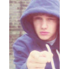 you just got a free follow of @louissxvogue so make sure to go follow her in return, she loves you