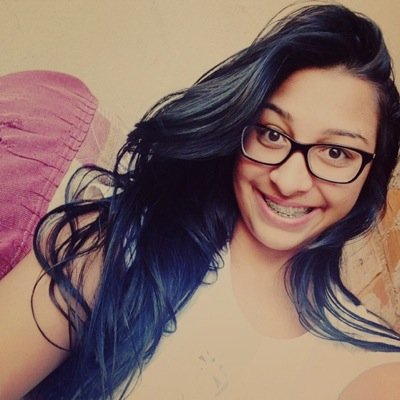 tenho 19 anos, sou escorpiana , amo minha familia, sou apaixonada pelo meu namorado, sou sincera, ciumenta e feliz ! eu mim amo ds sz