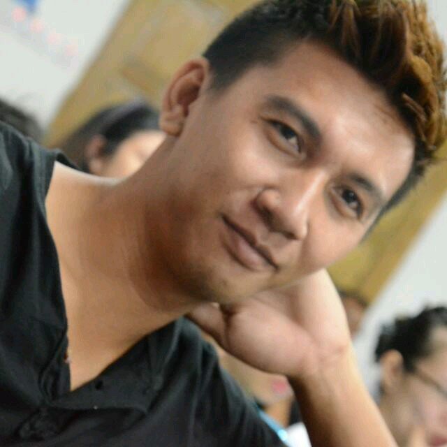 NaironRon's profile picture. 