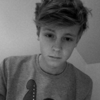 luzoluzer's profile picture. Cześć