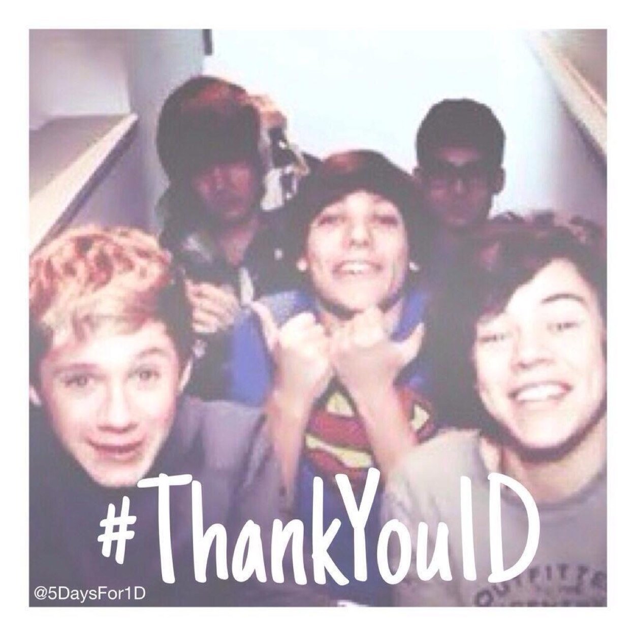 FREE FOLLOW FROM @gxldstarlxuis (((ifb))) SO PLEASE FOLLOW THAT ACCOUNT INSTEAD, ILY. Stay fab
