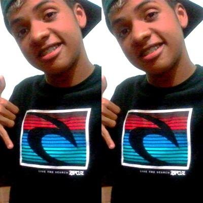 「uuns pra dividir ,, uunS pra somar ♛ *ㅤ- uns pra derrubar ,, unnns pra te levantar」