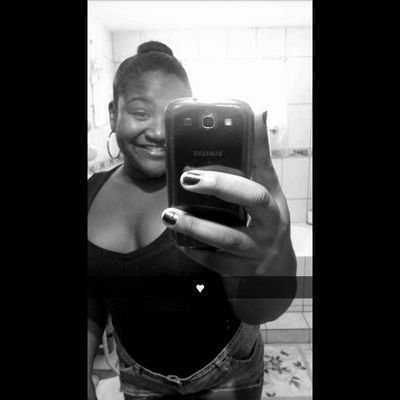 Fianna Hodge
14
Aruban♣