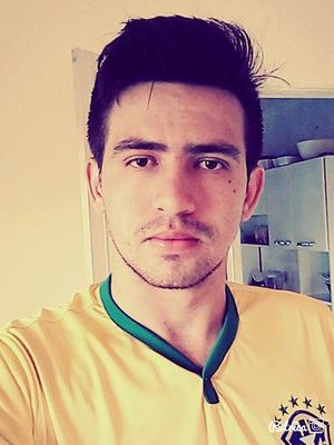 Um jovem que decidiu Esperar no Senhor.sou membro da Igreja mais avivada de Crateus, VINHO NOVO