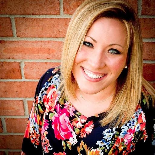 Love Jesus, glitter, photography, singing, bad reality TV, and a good top knot. Project manager @angieslist.