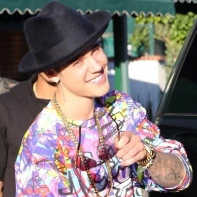 BiebsJourney's profile picture. That canadian kid who saved my life.