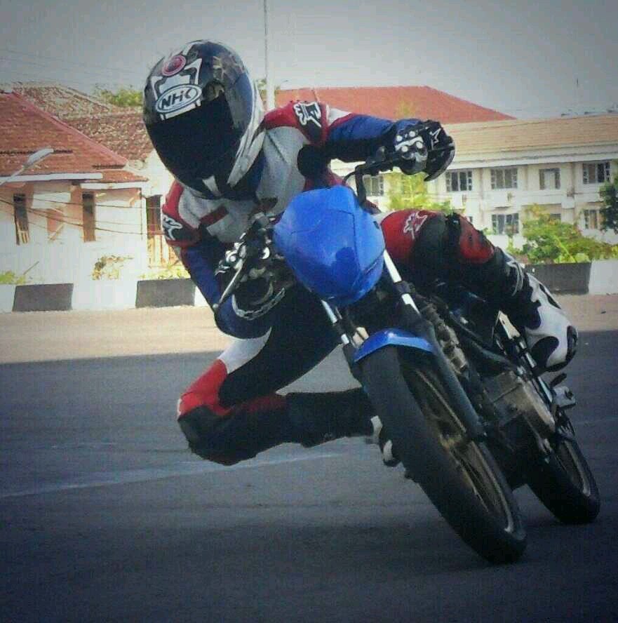 Racer, Indospeed Race Series 2014 & 2015 | ADD @yandimartinis30 | Dukung penuh #yandimartinis untuk kejuaraan balap motor tertinggi #Indonesia