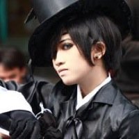 Ciel Phantomhive. Cão de guarda da Rainha da Inglaterra e dono da Phuntom. | RPBR Independente.
