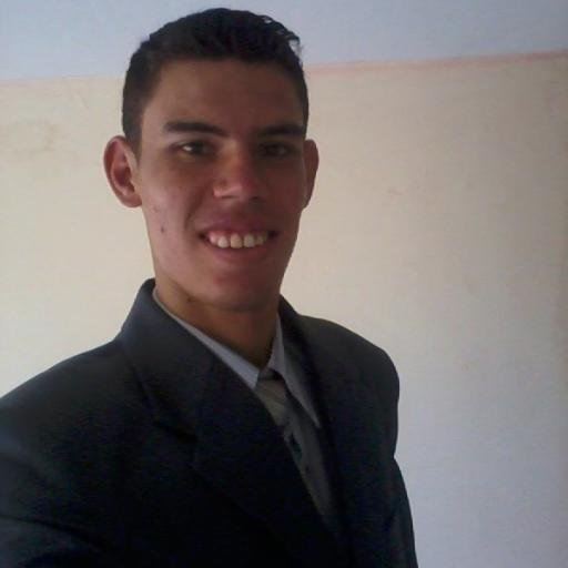 Alegria sinto em servir esse Deus maravilhoso.