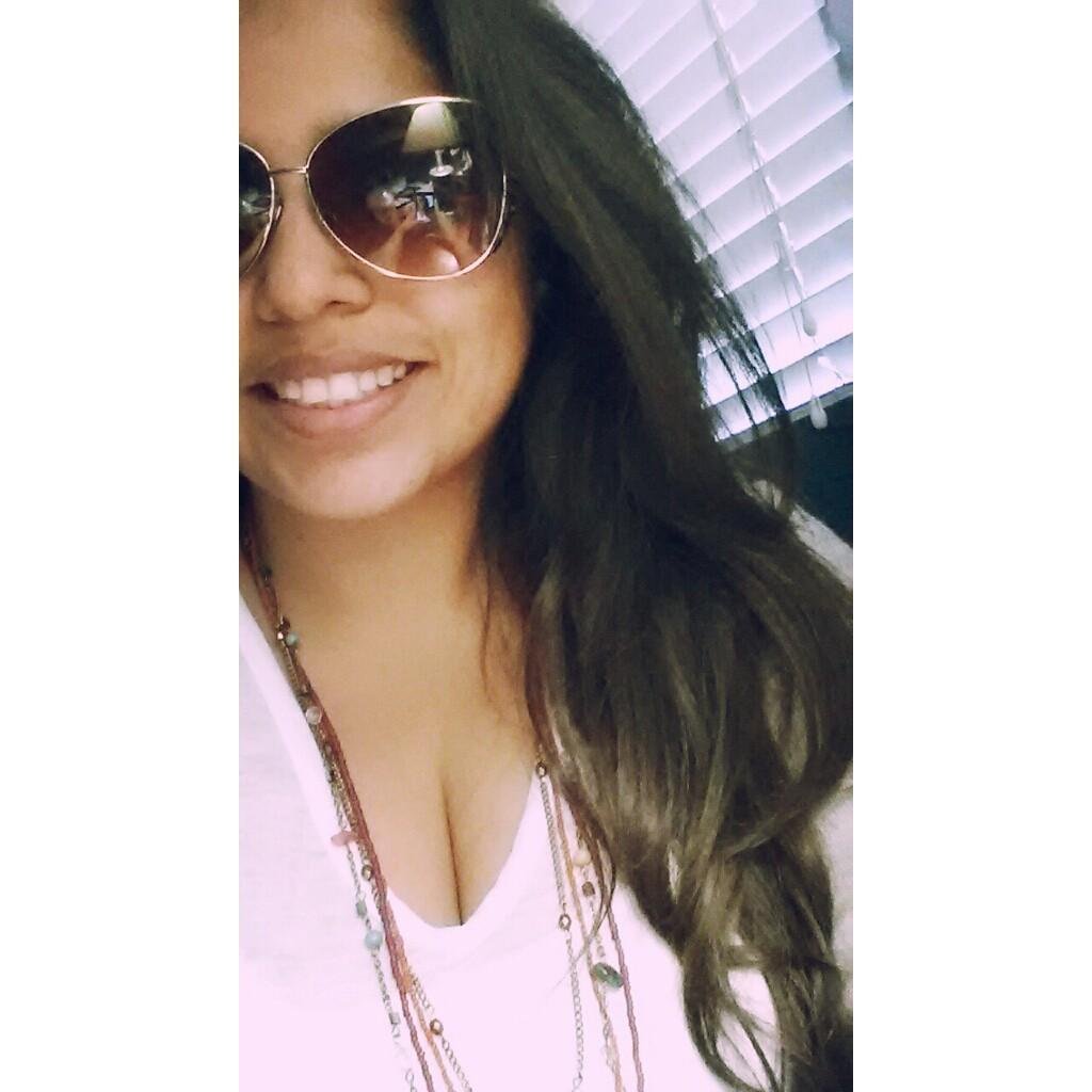 live. love. learn. CSULA-Bio Major. Future Vet. loved by @sal_52