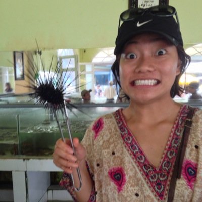 junelovescats's profile picture. i will seduce you with my awkwardness and my love of kale/kats