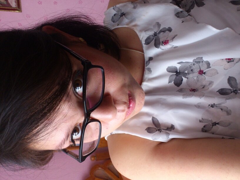 annie_bltrn's profile picture. ¿Quién eres tú?

-Ya no lo sé, señor, he cambiado tantas veces que ya no lo sé.XD 

Bade/ Elavan