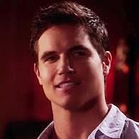 BadBoyEricKahn's profile picture. Brother of @PartyingNoel #SinglePringle #PLLRP member of @Devious_liars