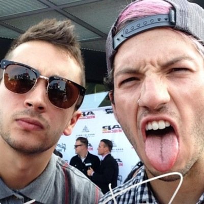 pilotsare21's profile picture. 