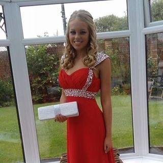 just a normal 16 year old girl from wigan who hardly uses twitter but follow me or drop a dm in anway:)