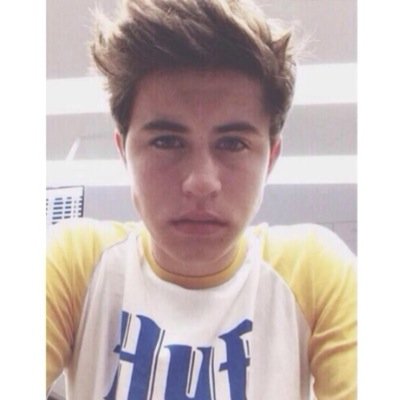 HEY BEAUTIFUL! Follow @slaymenashtyy thanks :)