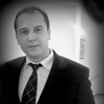 İnsan Seveceği Kimseyi İyi Seçmeli, Ona Göre Sevmeli. Kim Olduğun Değil, Kiminle Olduğun Önemlidir...