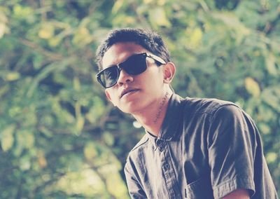 Ardhy_Mhakoy's profile picture. Semangat hidup selalu disertai dengan masalah