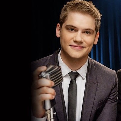 Hey I'm Tony Oller,single & l'm in love with @XLilRedHeadX