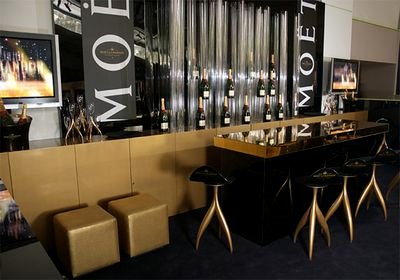 Moet lounge lo nuevo con el mejor ambiente de los frailes ven y disfruta al más alto nivel situemos en instagram @moetlounge fb