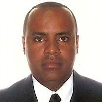 Administrador de Empresas, pela UESC. Pós-graduado em Gestão de Sistemas de Informação, pela FMT. Pós-graduando em Logística, pela FGV.