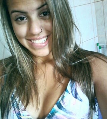 Minha imagem é você quem faz, minha vida sou eu quem vivo !*