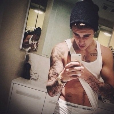 itsjasonb_'s profile picture. People will wish you all the success in the world, but hate you when you reach it.