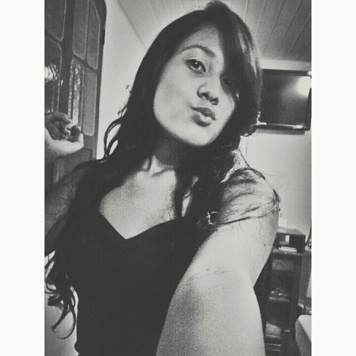 Mas eu tenho um santo forte, é incrivel a minha sorte $.$