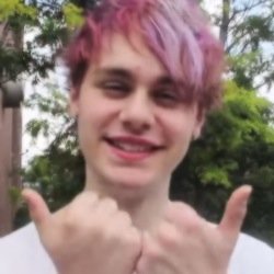free happy follow from @fIanneIirwin ◡̈
