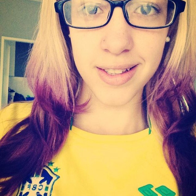 não viva para os outros =) 
face: nani raamos