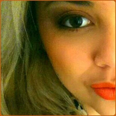 karollyneosbou1's profile picture. Amo a liberdade por isso deixo livre tudo o que tenho, se voltar é porque conquiatei , se partir é porque nunca possui. (^～^)