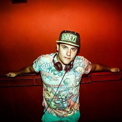 /-BeJohnMusic-/ #BeYoung #Be  Booking: firstsummerparty@gmail.com