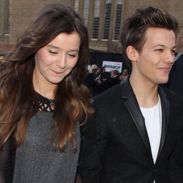 grupo no wpp pra elounor shipper selecionei os melhores fcs entao se quiser entrar eh so mandar numero